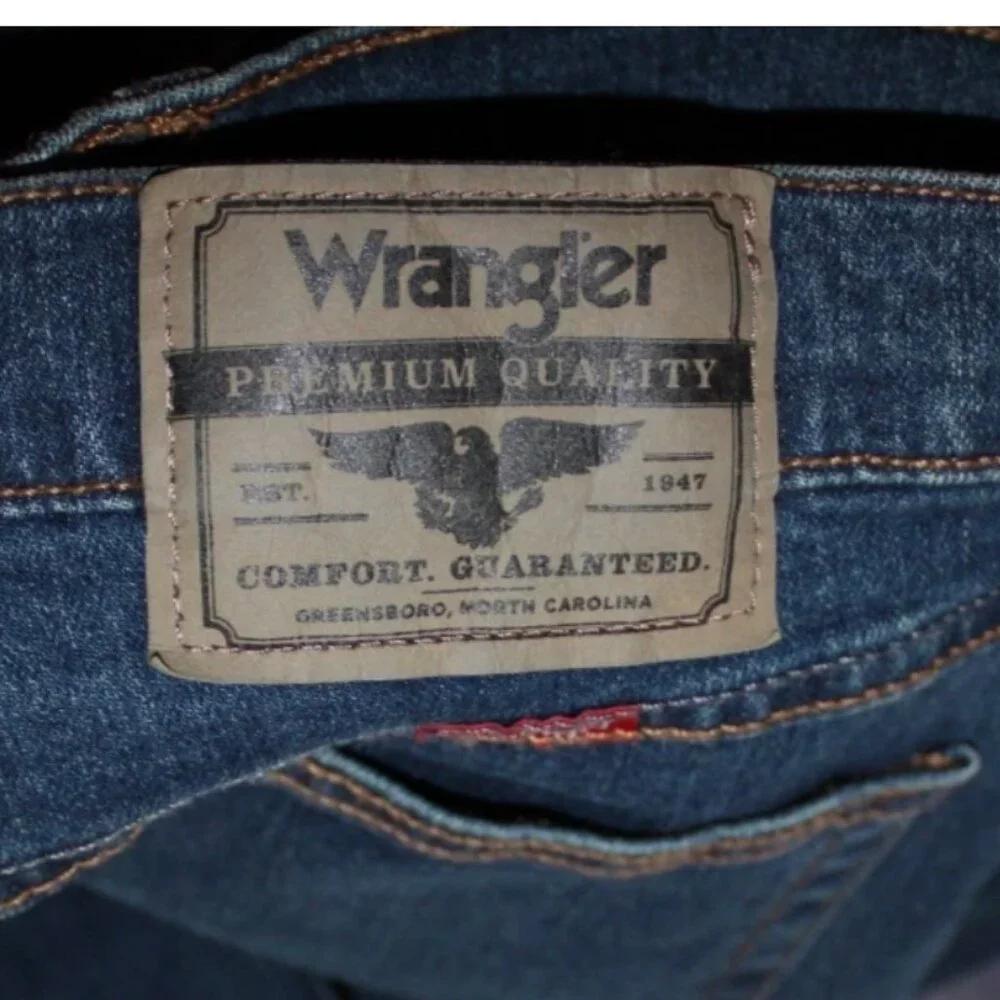 Blue Wrangler Jeans 29 x 30 Cotton Blend Straight Leg Denim Pants Relaxed Fit